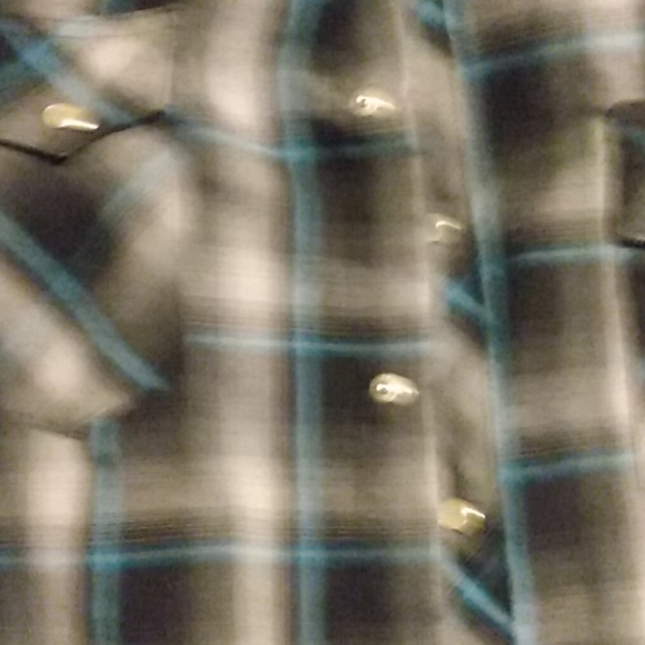 Long sleeve shirt pearl snap - Picture 3 of 3